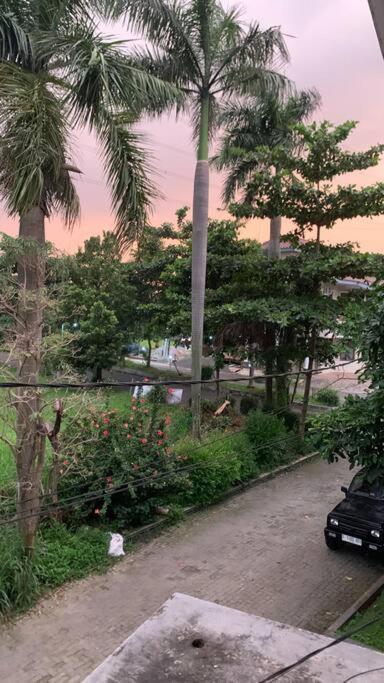Вилла House In Bekasi Timur Экстерьер фото
