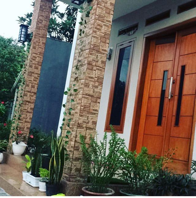 Вилла House In Bekasi Timur Экстерьер фото